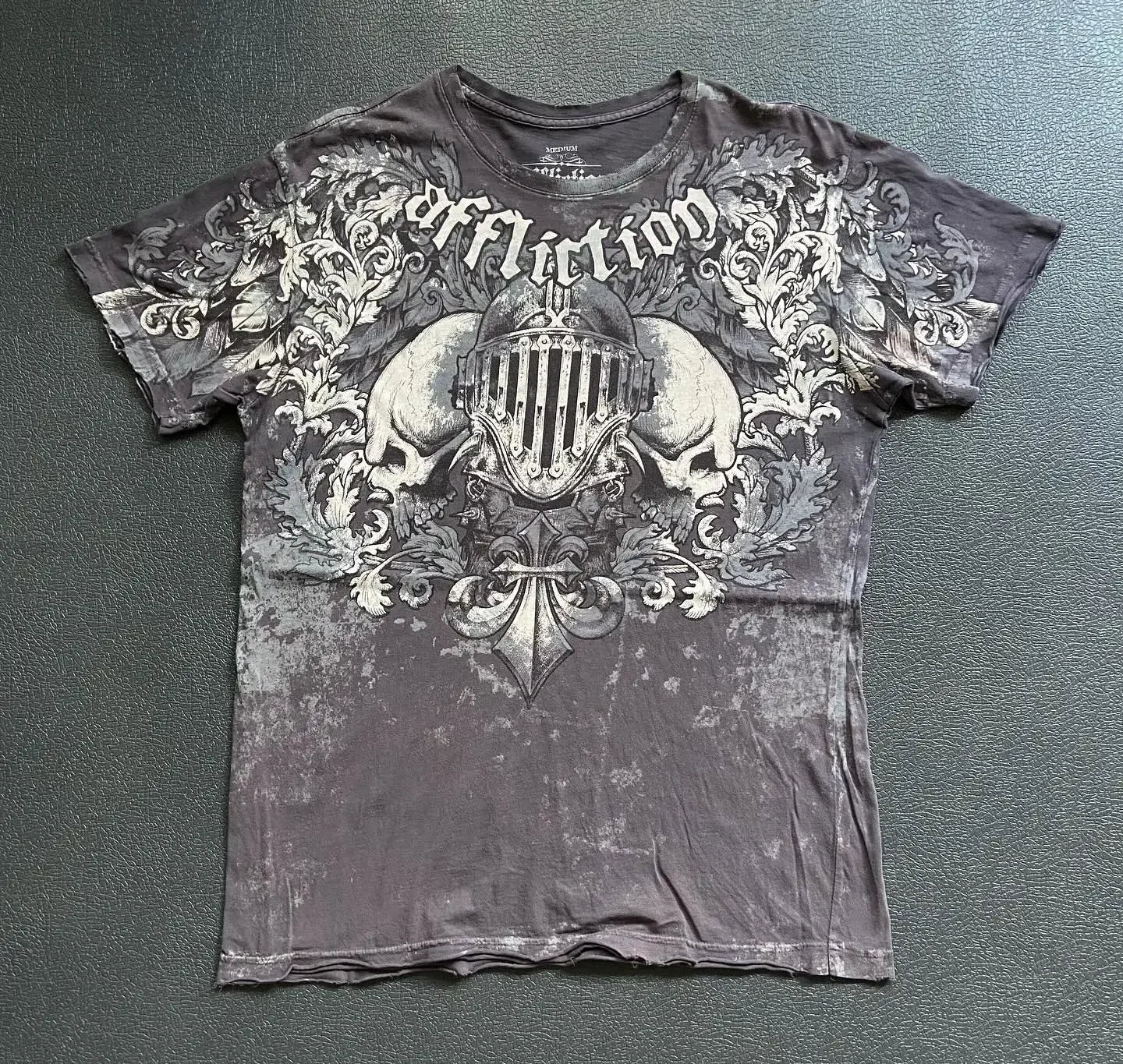 Retro Grunge Wings